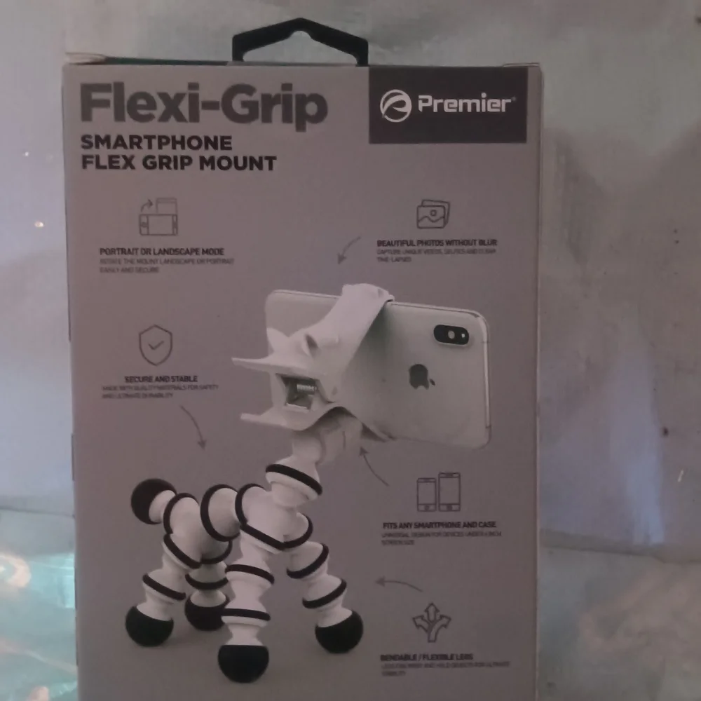 Premier Flexi-Grip Smartphone Flex Grip Mount - Black and White